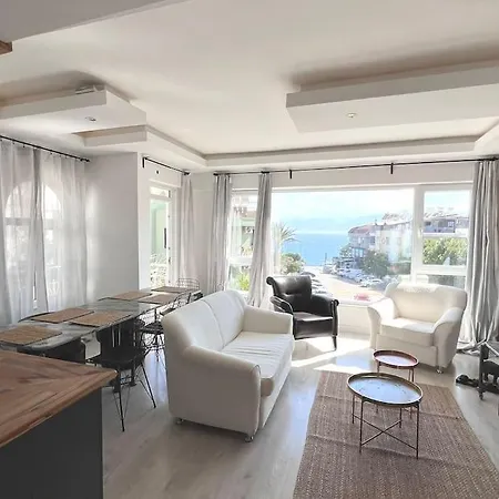 Cozy Flat With Seaview And