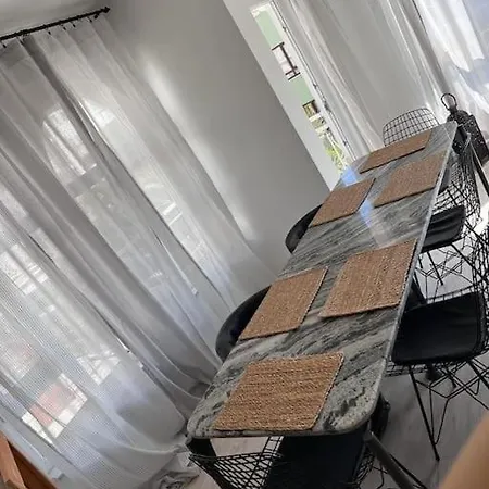 Apartment Cozy Flat With Seaview And *