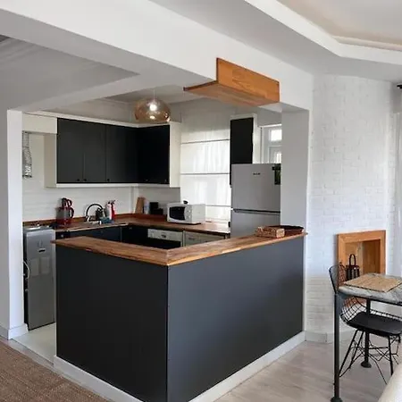 Cozy Flat With Seaview And شقة أنطاليا